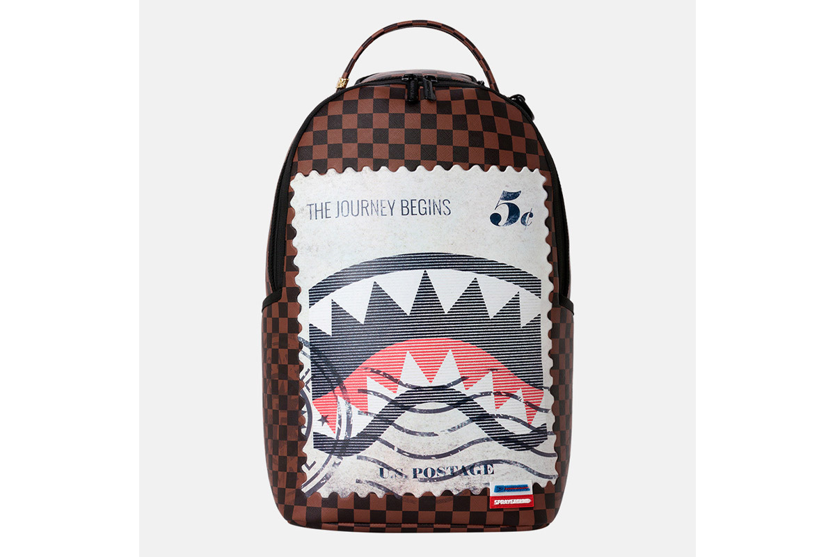 20260824145716_bfcd2414 Sprayground Σχολική Τσάντα Πλάτης Γυμνασίου - Λυκείου USPS SHARK STAMP DLXSV 29 x 15 x 46εκ - Image 1